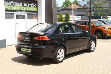 MITSUBISHI LANCER 1.5 Invite Panther Schwarz metalic +Igényes állapot +Friss Vizsga +3X-s GARANCIA !!