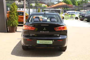 MITSUBISHI LANCER 1.5 Invite Panther Schwarz metalic +Igényes állapot +Friss Vizsga +3X-s GARANCIA !!