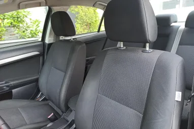 MITSUBISHI LANCER 1.5 Invite Panther Schwarz metalic +Igényes állapot +Friss Vizsga +3X-s GARANCIA !!