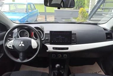 MITSUBISHI LANCER 1.5 Invite Panther Schwarz metalic +Igényes állapot +Friss Vizsga +3X-s GARANCIA !!
