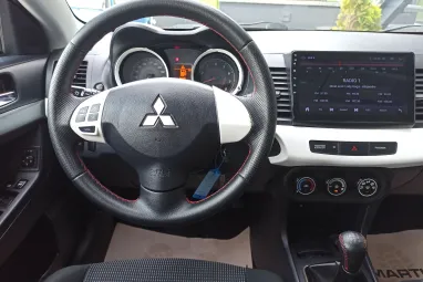 MITSUBISHI LANCER 1.5 Invite Panther Schwarz metalic +Igényes állapot +Friss Vizsga +3X-s GARANCIA !!