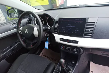 MITSUBISHI LANCER 1.5 Invite Panther Schwarz metalic +Igényes állapot +Friss Vizsga +3X-s GARANCIA !!