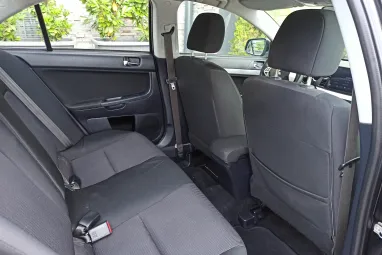 MITSUBISHI LANCER 1.5 Invite Panther Schwarz metalic +Igényes állapot +Friss Vizsga +3X-s GARANCIA !!