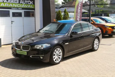 BMW 530d xDrive (Automata) Luxury Black Sapphire +Vezetett Szervizkönyv +Gyönyörű állapot +3X-s GARANCIA !!