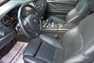 BMW 530d xDrive (Automata) Luxury Black Sapphire +Vezetett Szervizkönyv +Gyönyörű állapot +3X-s GARANCIA !!