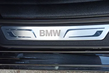 BMW 530d xDrive (Automata) Luxury Black Sapphire +Vezetett Szervizkönyv +Gyönyörű állapot +3X-s GARANCIA !!