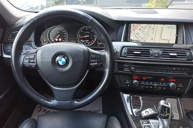 BMW 530d xDrive (Automata) Luxury Black Sapphire +Vezetett Szervizkönyv +Gyönyörű állapot +3X-s GARANCIA !!