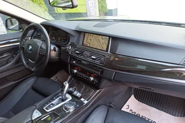 BMW 530d xDrive (Automata) Luxury Black Sapphire +Vezetett Szervizkönyv +Gyönyörű állapot +3X-s GARANCIA !!