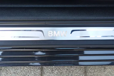 BMW 530d xDrive (Automata) Luxury Black Sapphire +Vezetett Szervizkönyv +Gyönyörű állapot +3X-s GARANCIA !!