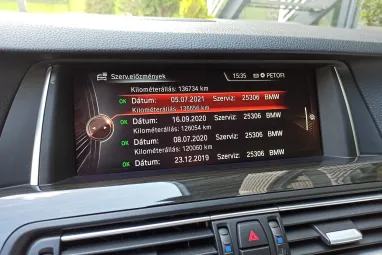 BMW 530d xDrive (Automata) Luxury Black Sapphire +Vezetett Szervizkönyv +Gyönyörű állapot +3X-s GARANCIA !!
