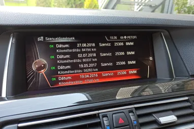 BMW 530d xDrive (Automata) Luxury Black Sapphire +Vezetett Szervizkönyv +Gyönyörű állapot +3X-s GARANCIA !!