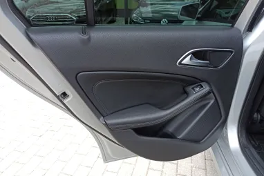 MERCEDES-BENZ A 180 CDI (BlueEFFICIENCY) 7G-DCT Polar Silver +Eredeti Magyar Autó +Keveset futott +3X-s GARANCIA !!