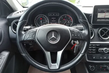 MERCEDES-BENZ A 180 CDI (BlueEFFICIENCY) 7G-DCT Polar Silver +Eredeti Magyar Autó +Keveset futott +3X-s GARANCIA !!