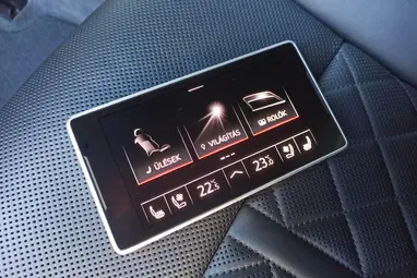 AUDI A8 55 TFSI quattro Tiptronic ic Mythos Black Metallic +Maximális állapot +Mint az ÚJ +3X-s GARANCIA !!