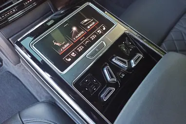 AUDI A8 55 TFSI quattro Tiptronic ic Mythos Black Metallic +Maximális állapot +Mint az ÚJ +3X-s GARANCIA !!