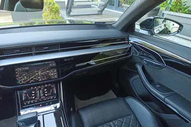 AUDI A8 55 TFSI quattro Tiptronic ic Mythos Black Metallic +Maximális állapot +Mint az ÚJ +3X-s GARANCIA !!