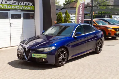 ALFA ROMEO GIULIA 2.2 D Super (Automata) Deep Blue Metallic +QV felnik +Eredeti Magyar Autó +Friss Műszaki +3X-s GARANCIA !!