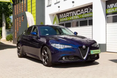 ALFA ROMEO GIULIA 2.2 D Super (Automata) Deep Blue Metallic +QV felnik +Eredeti Magyar Autó +Friss Műszaki +3X-s GARANCIA !!