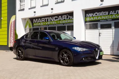 ALFA ROMEO GIULIA 2.2 D Super (Automata) Deep Blue Metallic +QV felnik +Eredeti Magyar Autó +Friss Műszaki +3X-s GARANCIA !!