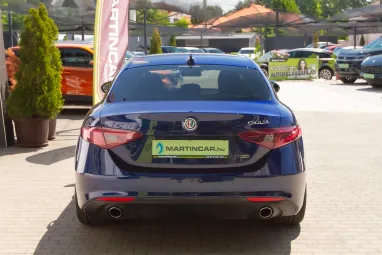 ALFA ROMEO GIULIA 2.2 D Super (Automata) Deep Blue Metallic +QV felnik +Eredeti Magyar Autó +Friss Műszaki +3X-s GARANCIA !!