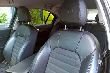 ALFA ROMEO GIULIA 2.2 D Super (Automata) Deep Blue Metallic +QV felnik +Eredeti Magyar Autó +Friss Műszaki +3X-s GARANCIA !!