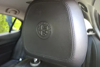 ALFA ROMEO GIULIA 2.2 D Super (Automata) Deep Blue Metallic +QV felnik +Eredeti Magyar Autó +Friss Műszaki +3X-s GARANCIA !!