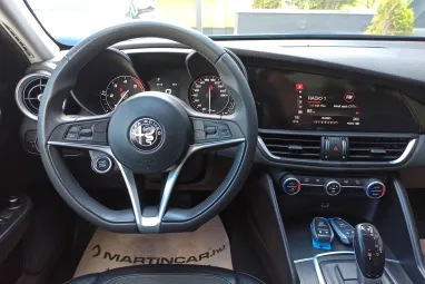 ALFA ROMEO GIULIA 2.2 D Super (Automata) Deep Blue Metallic +QV felnik +Eredeti Magyar Autó +Friss Műszaki +3X-s GARANCIA !!