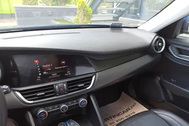 ALFA ROMEO GIULIA 2.2 D Super (Automata) Deep Blue Metallic +QV felnik +Eredeti Magyar Autó +Friss Műszaki +3X-s GARANCIA !!