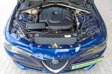 ALFA ROMEO GIULIA 2.2 D Super (Automata) Deep Blue Metallic +QV felnik +Eredeti Magyar Autó +Friss Műszaki +3X-s GARANCIA !!