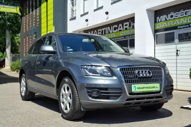 AUDI Q5 2.0 TFSI quattro Monsoon Gray Metallic +Vezetett Szervizkönyv +Igényes állapot +3X-s GARANCIA !!