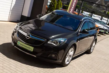 OPEL INSIGNIA Sports Tourer 2.0 CDTI Cosmo Start Stop CROSS COUNTRY Carbon Flash +Friss Műszaki +Full Szervíz +3X-s GARANCIA !!