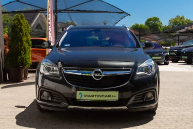 OPEL INSIGNIA Sports Tourer 2.0 CDTI Cosmo Start Stop CROSS COUNTRY Carbon Flash +Friss Műszaki +Full Szervíz +3X-s GARANCIA !!