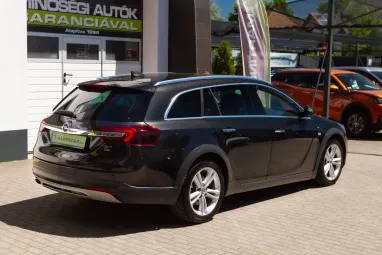 OPEL INSIGNIA Sports Tourer 2.0 CDTI Cosmo Start Stop CROSS COUNTRY Carbon Flash +Friss Műszaki +Full Szervíz +3X-s GARANCIA !!