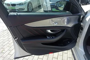 MERCEDES-AMG E 53 4MATIC+ 9G-TRONIC EQ Boost Polar White +Eredeti Magyar Autó +Mint az ÚJ +ÁFÁS +3X-s GARANCIA !!