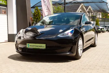 TESLA MODEL 3 Standard Range Plus Aut Eclipse Black +1.Tulajdonos +Gyári Garanciális +Sérülésmentes +3X-s GARANCIA !!