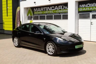 TESLA MODEL 3 Standard Range Plus Aut Eclipse Black +1.Tulajdonos +Gyári Garanciális +Sérülésmentes +3X-s GARANCIA !!