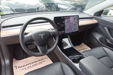 TESLA MODEL 3 Standard Range Plus Aut Eclipse Black +1.Tulajdonos +Gyári Garanciális +Sérülésmentes +3X-s GARANCIA !!