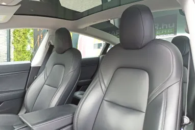 TESLA MODEL 3 Standard Range Plus Aut Eclipse Black +1.Tulajdonos +Gyári Garanciális +Sérülésmentes +3X-s GARANCIA !!