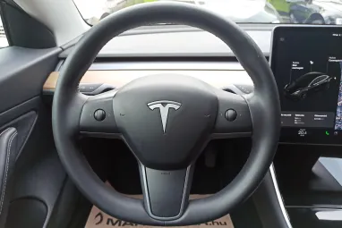 TESLA MODEL 3 Standard Range Plus Aut Eclipse Black +1.Tulajdonos +Gyári Garanciális +Sérülésmentes +3X-s GARANCIA !!