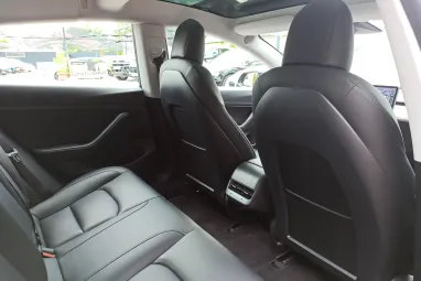 TESLA MODEL 3 Standard Range Plus Aut Eclipse Black +1.Tulajdonos +Gyári Garanciális +Sérülésmentes +3X-s GARANCIA !!