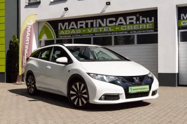 HONDA CIVIC Tourer 1.6 CTDi Sport Taffeta White +Első Tulajdonosól +Keveset futott +3X-s GARANCIA !!