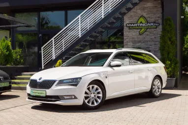 SKODA SUPERB Combi 1.5 TSI ACT Style DSG L&K Candy White +Igényes állapot +Vezetett Szervizkönyv +3X-s GARANCIA !!