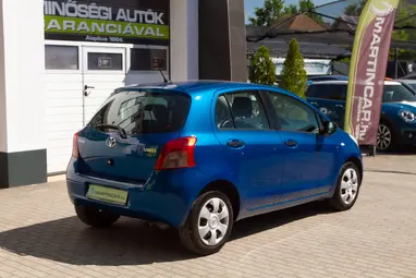 TOYOTA YARIS 1.3 Terra Blue Metallic +Első Tulajdonostól +Klíma +Keveset futott +3X-s GARANCIA !!