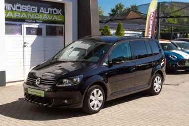 VOLKSWAGEN TOURAN 1.6 CR TDI Comfortline [7 személy] Deep Black Pearl +Első Tulajdonostól +Stabil műszaki állapot +3X-s GARANCIA !!