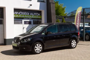 VOLKSWAGEN TOURAN 1.6 CR TDI Comfortline [7 személy] Deep Black Pearl +Első Tulajdonostól +Stabil műszaki állapot +3X-s GARANCIA !!