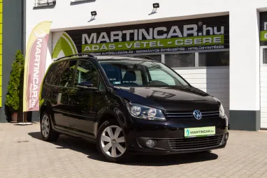 VOLKSWAGEN TOURAN 1.6 CR TDI Comfortline [7 személy] Deep Black Pearl +Első Tulajdonostól +Stabil műszaki állapot +3X-s GARANCIA !!
