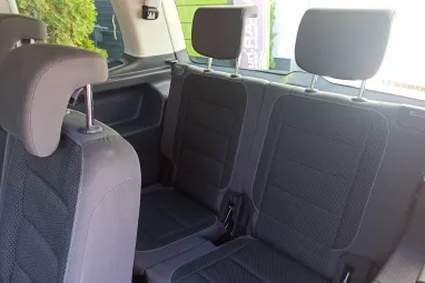 VOLKSWAGEN TOURAN 1.6 CR TDI Comfortline [7 személy] Deep Black Pearl +Első Tulajdonostól +Stabil műszaki állapot +3X-s GARANCIA !!