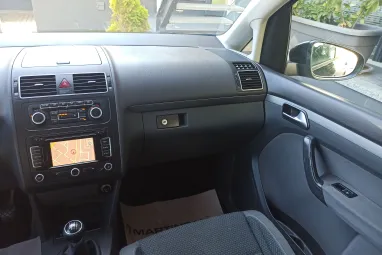 VOLKSWAGEN TOURAN 1.6 CR TDI Comfortline [7 személy] Deep Black Pearl +Első Tulajdonostól +Stabil műszaki állapot +3X-s GARANCIA !!