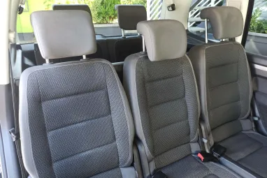 VOLKSWAGEN TOURAN 1.6 CR TDI Comfortline [7 személy] Deep Black Pearl +Első Tulajdonostól +Stabil műszaki állapot +3X-s GARANCIA !!