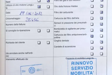 VOLKSWAGEN TOURAN 1.6 CR TDI Comfortline [7 személy] Deep Black Pearl +Első Tulajdonostól +Stabil műszaki állapot +3X-s GARANCIA !!